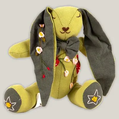 Игрушка мягкая ЗАЙКА КЛУБНИЧКА РУЧНАЯ РАБОТА