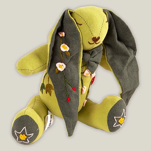 Игрушка мягкая ЗАЙКА КЛУБНИЧКА РУЧНАЯ РАБОТА